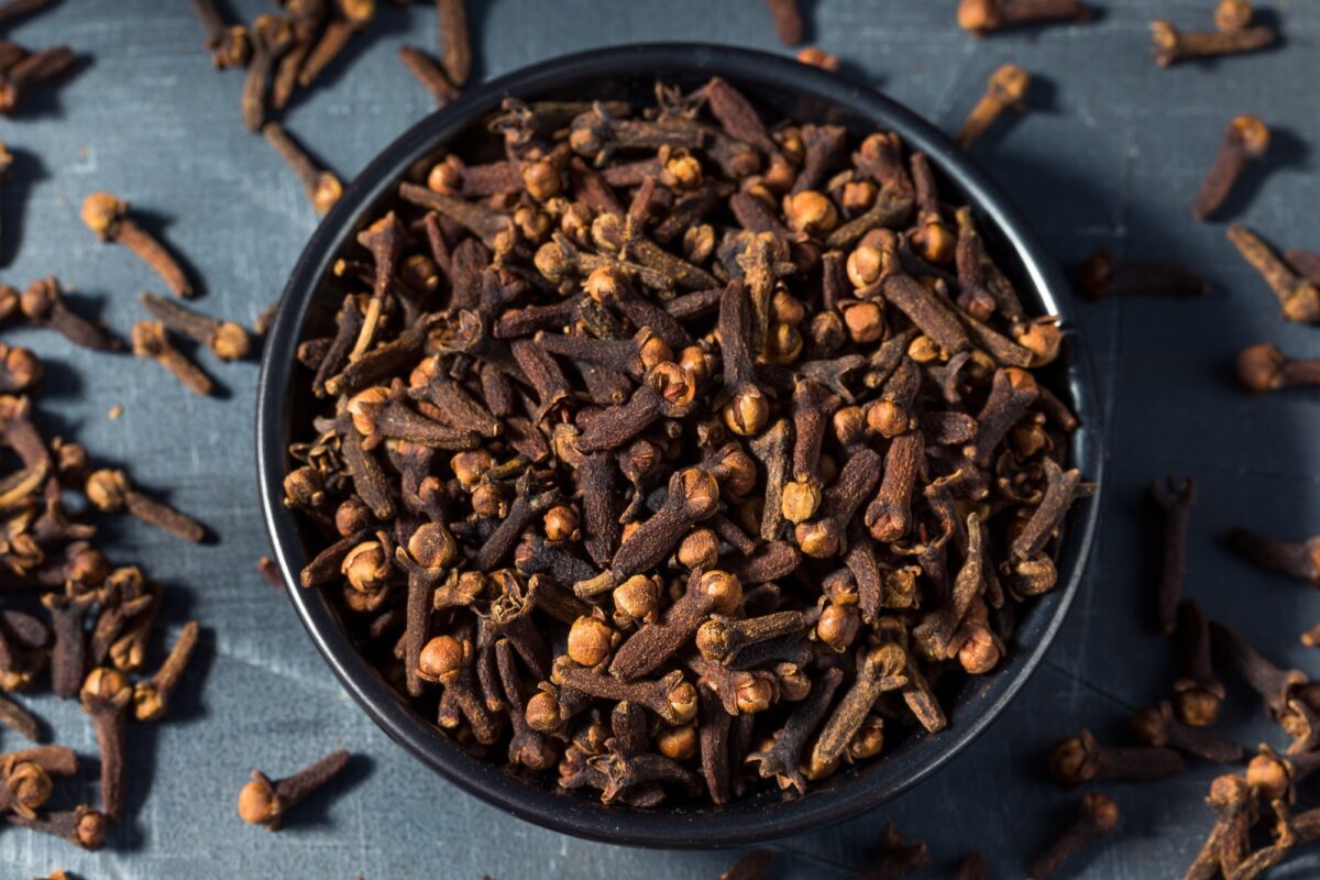 Dry Organic Whole Cloves